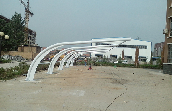 張拉膜車(chē)棚